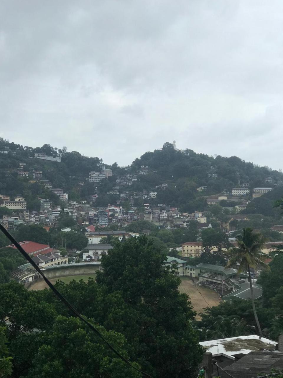 S V Homestay Kandy Eksteriør bilde